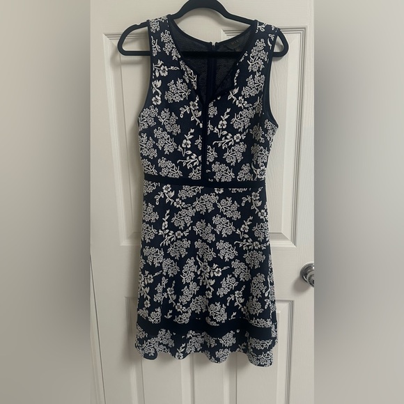 Mix by 41 Hawthorn Dress Navy Blue White Floral - Picture 1 of 5